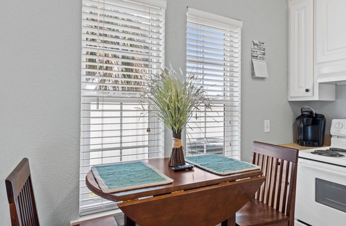 El Centro Beach House | Walk to Beach! 3BR Townhome w/Ocean View Balcony, Grill & Parking in West End