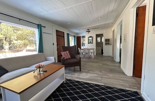 Applegate Cabin | Walk to beach, 2BR, A/C
