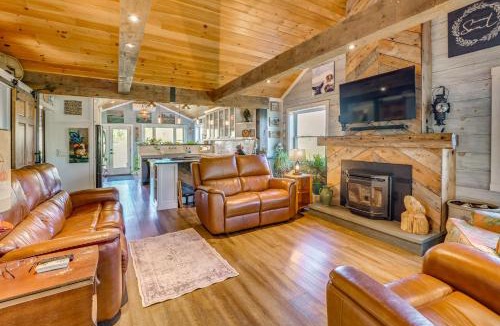 Lubec House | Walk to Beaches & Trails: Waterfront Maine Escape!