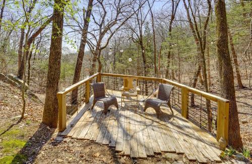 Lost Bridge Village House | Walk to Beaver Lake! 'The Cavehouse' w/4 Decks