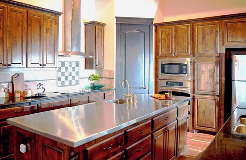 Lakeland Park House | Walk to Boat Launch: Stylish Austin Gem