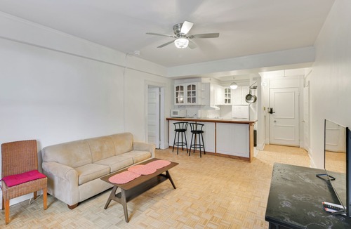 Beacon Hill Apartment | Walk to Boston Common: Bright Apt w/Rooftop Deck