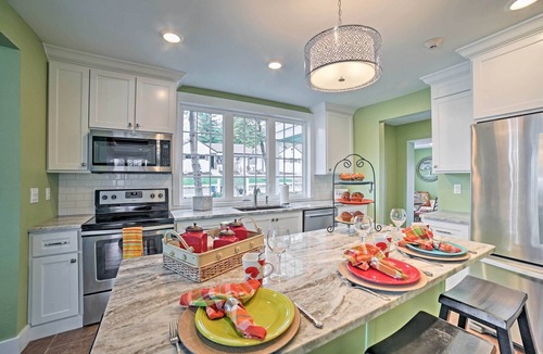 Downtown Branson House | Walk to Branson Landing! Dtwn Home w/Pool Access