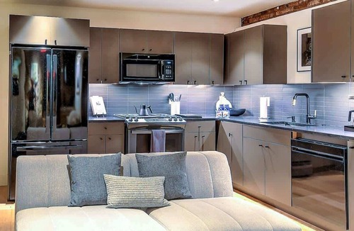 Arts District Apartment | Walk to Broadway! Stylish 2BR in Historic Home!