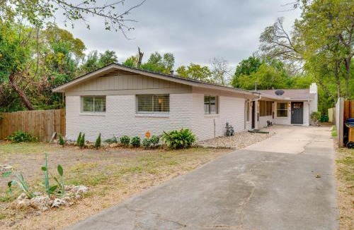 Hancock House | Walk to Campus: Creekside Austin Duplex!