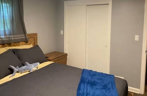 Montville House | Walk to Casino with POOL+HOT TUB