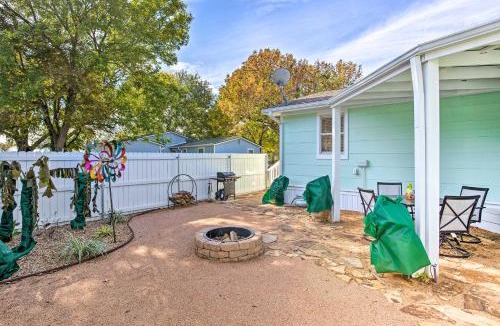 Tool House | Walk to Cedar Creek Reservoir: Home w/Fire Pit!
