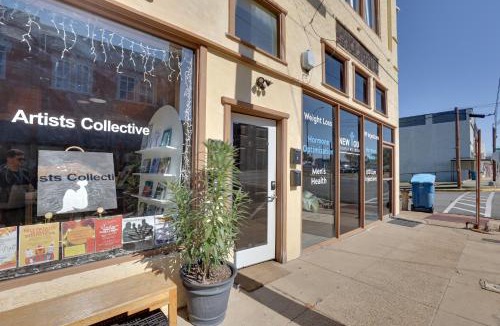 Marshall Apartment | Walk to Courthouse Sq! Loft-Style Marshall Studio