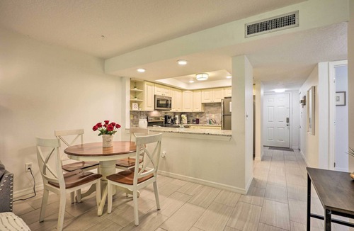 Crescent Beach Apartment | Walk to Crescent Beach: Condo w/Pool Access