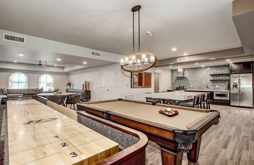 Ocotillo Condo | Walk to Dining | Modern Condo + Resort Pool