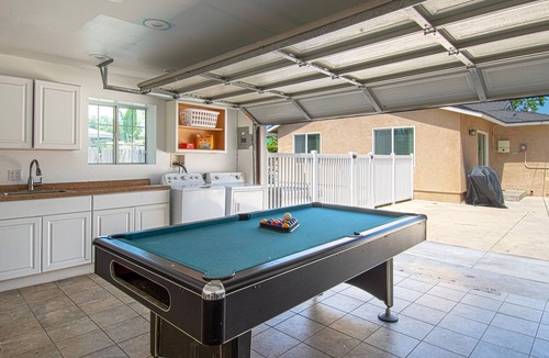 Hermosa Village House | Walk to Disneyland +Fireworks+ Pool, Spa and Rockslide