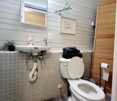 Downtown Baltimore House | Walk to Downtown and Stadiums Free Parking