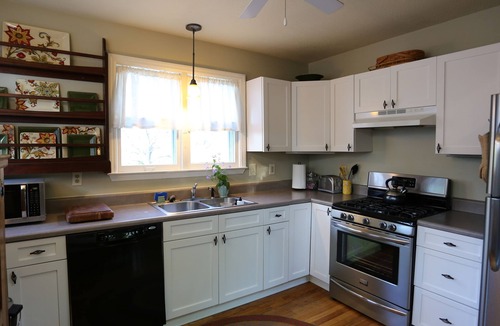 Historic Montford House | Walk to Downtown Asheville, Montford Historic District, quiet alley, 30 day min.