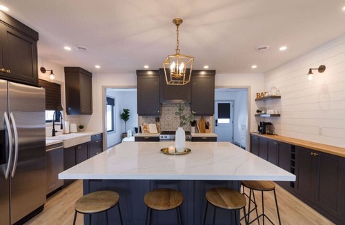 Prince Edward House | Walk to Downtown Picton, 4-bedroom