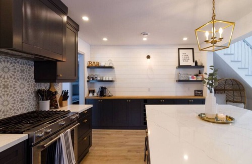 Prince Edward House | Walk to Downtown Picton, 4-bedroom