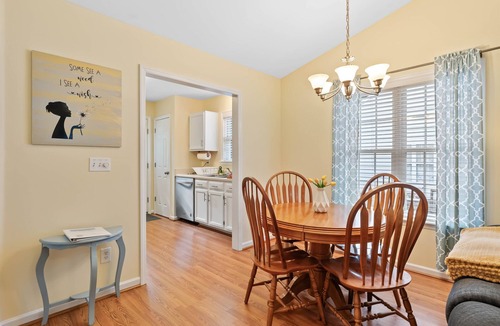 Wake Forest House | *Walk to Downtown * Fenced Yard