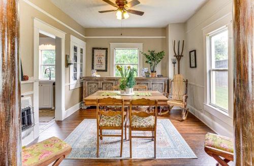 Guthrie House | Walk to Downtown: Historic Guthrie Home on Mansur