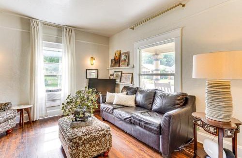 Guthrie House | Walk to Downtown: Historic Guthrie Home on Mansur