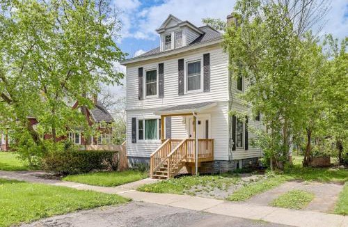 Geneva House | Walk to Downtown & Seneca Lake: Updated Retreat!