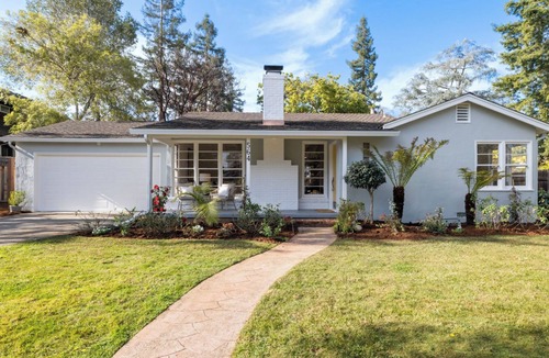 North Los Altos House | Walk to Downtown! Storybook Old Los Altos Retreat