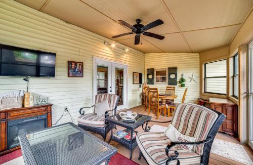 Winnsboro House | Walk to Downtown: The Porch Swing Cottage