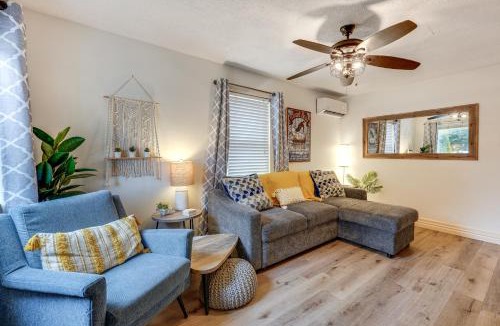 Camas House | Walk to Dtwn Camas: Pet-Friendly Retreat w/Yard!