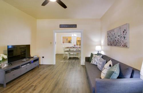 Hot Springs House | Walk to Dtwn Hot Springs: 'Lazy Daze Bungalow'