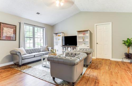 Woodstock House | Walk to Dtwn Woodstock: Modern Home w/Patio!