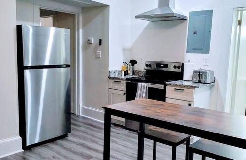 Durham Apartment | Walk to Duke Campus! 1 Bedroom in Trinity Park!