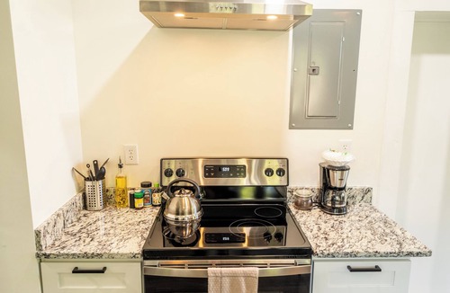 Durham Apartment | Walk to Duke Campus! 1 Bedroom in Trinity Park!