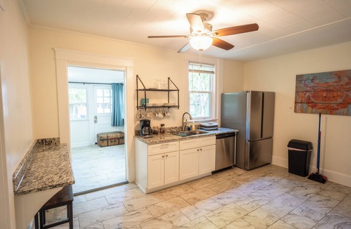 Durham Apartment | Walk to Duke Campus! 3 Bedroom in Trinity Park!