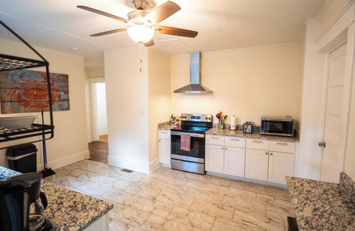 Durham Apartment | Walk to Duke Campus! 3 Bedroom in Trinity Park!