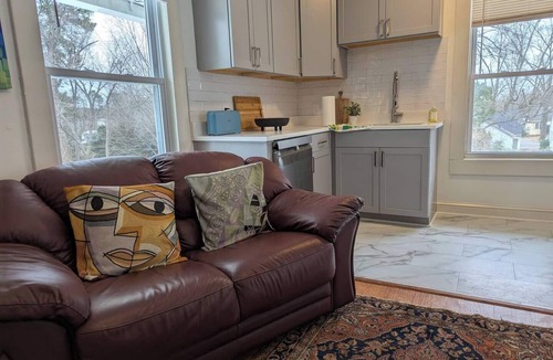 Durham Apartment | Walk to Duke & Dining Charming Historic 2BR