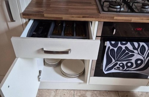 Selhurst Apartment | Walk to East Croydon Station, 15 min direct train to Gatwick and Central London