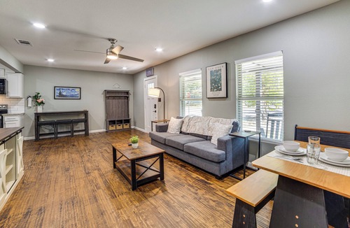 Commerce House | Walk to East Texas A&M! Home w/Pet-Friendly Yard