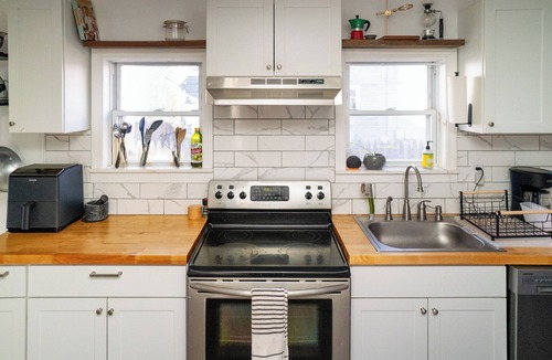 Federal Hill House | Walk to Eats, Shops + More: Prime Providence Stay!