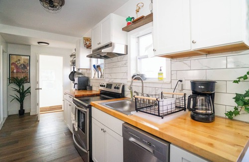 Federal Hill House | Walk to Eats, Shops + More: Prime Providence Stay!