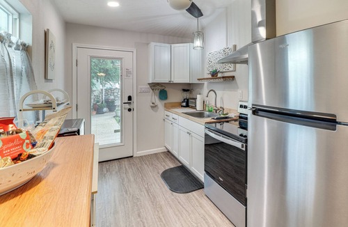 Portales House | Walk to ENMU: Quiet Casita w/Pet-Friendly Yard