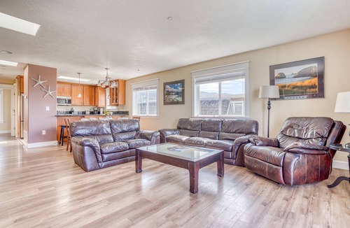 Rockaway Beach House | Walk to Everything! Ocean Views, Twin Rocks, & Steam Train Access