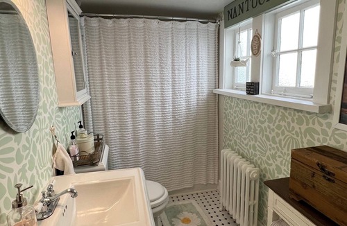 Annapolis Cottage | Walk to everything! Downtown Historic Annapolis “Arts District”