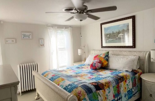 Annapolis Cottage | Walk to everything! Downtown Historic Annapolis “Arts District”