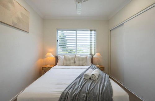 Springwood Apartment | Walk to everything Modern 2Beds Apt with Easy Access