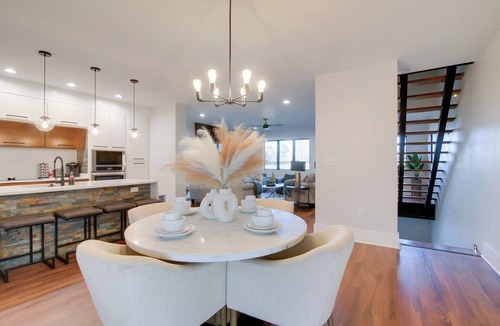 New Pathways House | Walk to FedEx Forum! Luxe Townhome w/Rooftop Deck