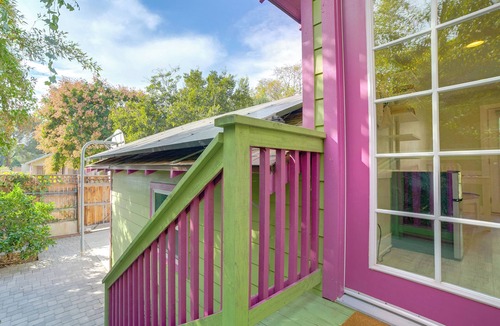 Downtown Riverside Apartment | Walk to Festival of Lights: Cozy Couple's Retreat
