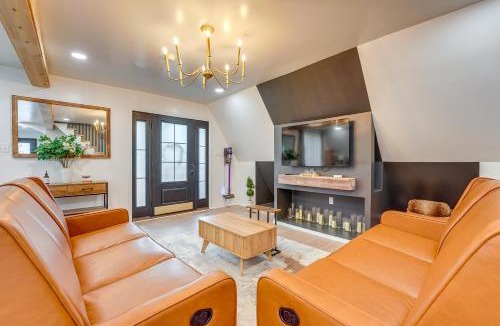 Lakewood Club House | Walk to Fox Lake Pet-Friendly A-Frame with Fire Pit