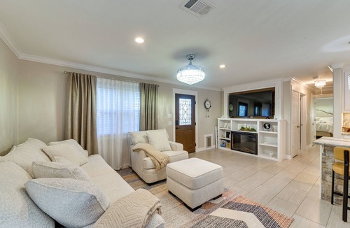 Frisco House | Walk to Frisco Commons Park: Modern Home w/Patio