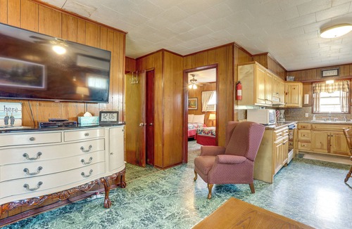 Greers Ferry House | Walk to Greers Ferry Lake! Home w/Dock Access