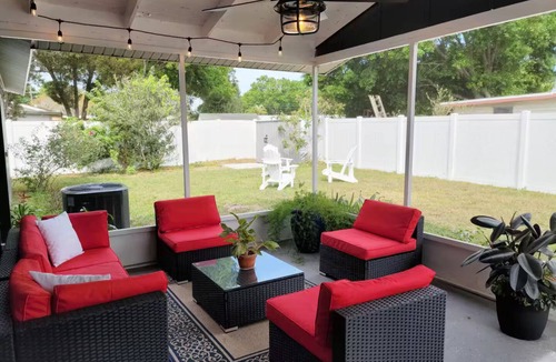 Orient Park House | Walk to Hard Rock, Amphitheater, and Fair grounds.