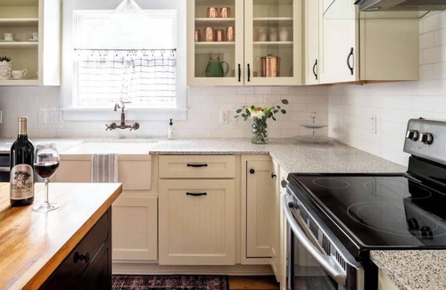 Round Top House | Walk to Henkel Square in RT | Curated & Charming