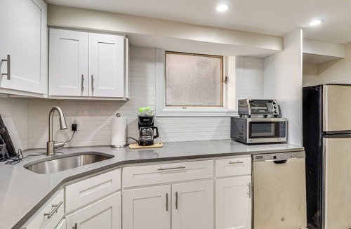Hoboken Apartment | Walk to Hudson River Parks: Excellent World Cup HQ